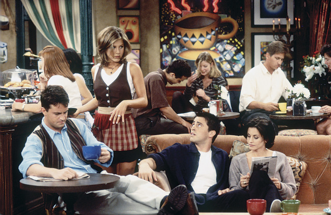 FRIENDS -- "The One With the Breast Milk" Episode 2 -- Pictured: (l-r) Matthew Perry as Chandler Bing, Jennifer Aniston as Rachel Green, Matt Le Blanc as Joey Tribbiani, Courteney Cox as Monica Geller  (Photo by Gary Null/NBC/NBCU Photo Bank via Getty Images)